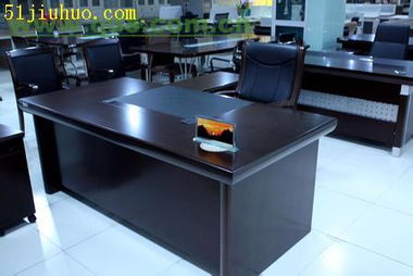 龍華觀瀾二手辦公用品回收指南 屏風、辦公沙發、空調、電腦等一站式服務